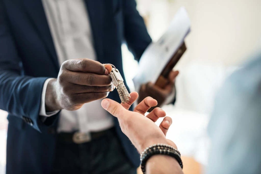 agence immobilière à Abidjan choisir pour acheter un terrain